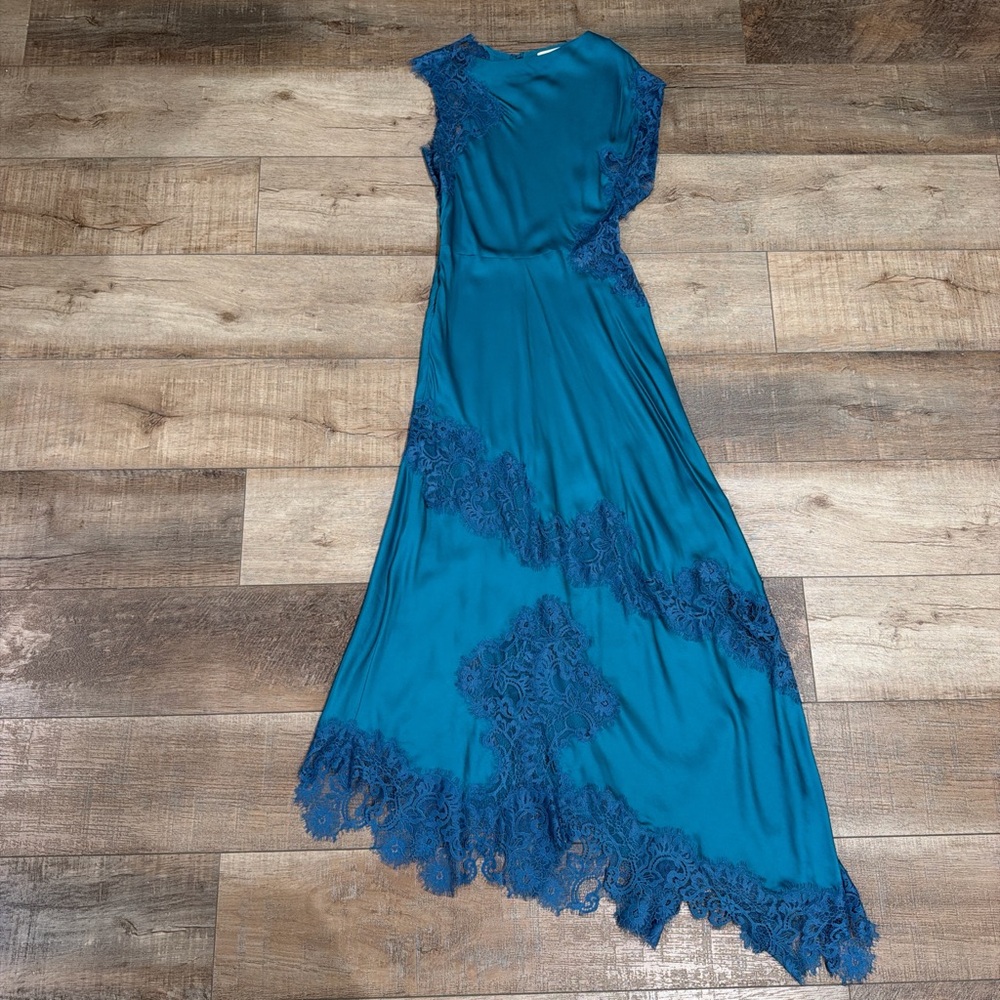 A.L.C. Alessia Asymmetrical Lace Dress in Bright Flourite - Picture 3 of 8